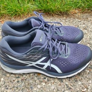 Asics Gel Cumulus 21 Men's size 13 Gray/white